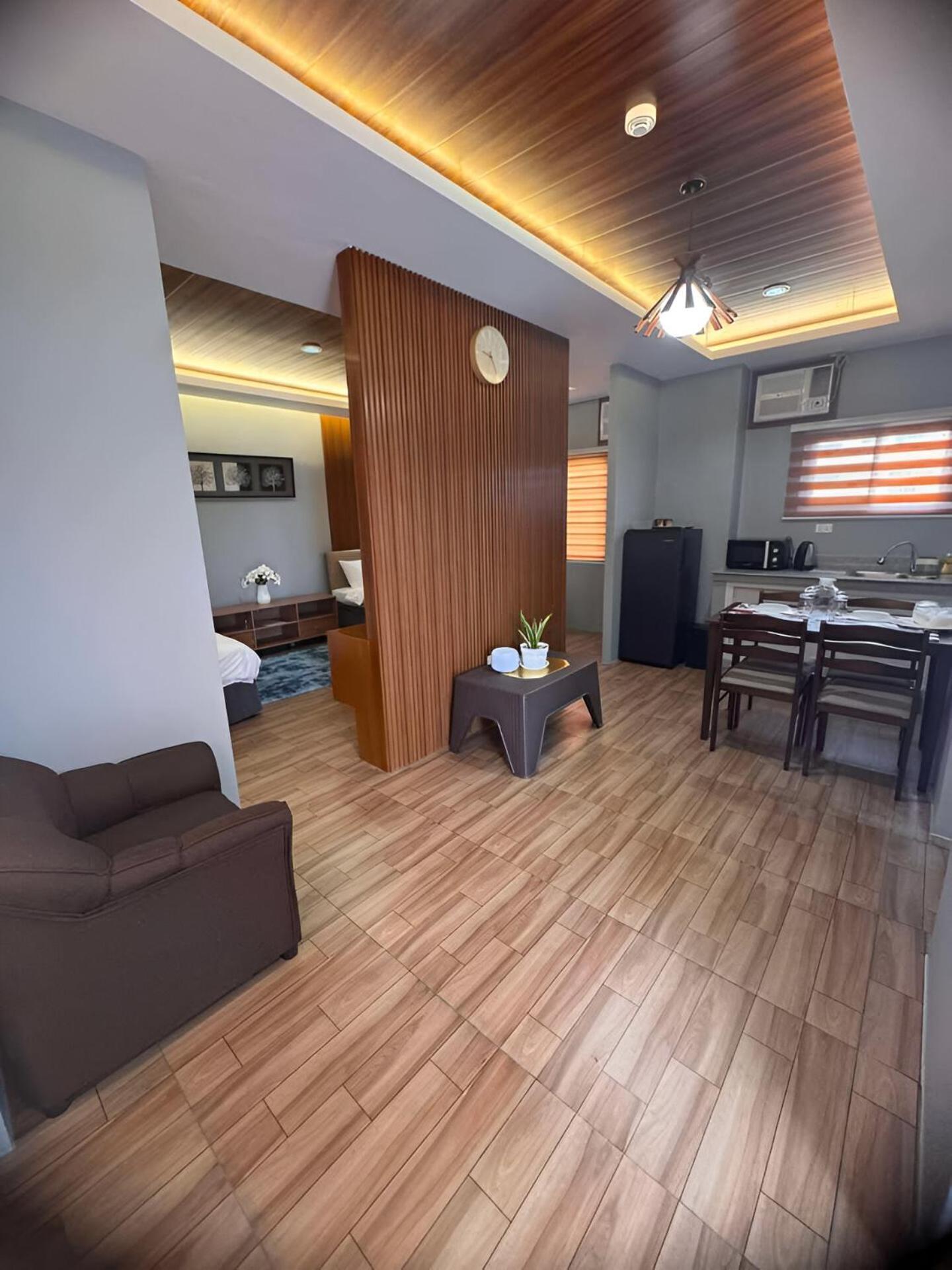 Casa Alberto Of Calapan Town Center Exteriör bild